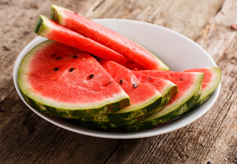 wellbeing, close-up, no people, melon, chopped, ready-to-eat, slice, healthy eating, plate, wood - material, pieces, fruit, juicy, seed, indoors, ripe
