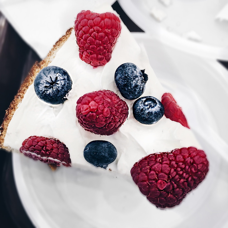 freshness, covered, sponge cake, ready-to-eat, indoors, blueberry, food, high angle view, fruit, sweet food, still life, snack, cream, white, indulgence