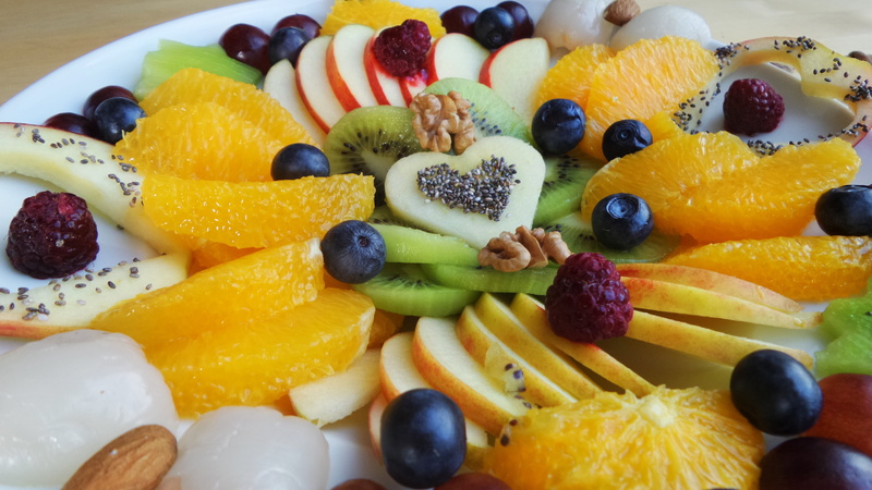 vitaminhaltig, fresh, fruit plate, kiwi, frisch, orange slices, no people, freshness, healthy, wellbeing, food, healthy eating, plate, fruits, blueberry