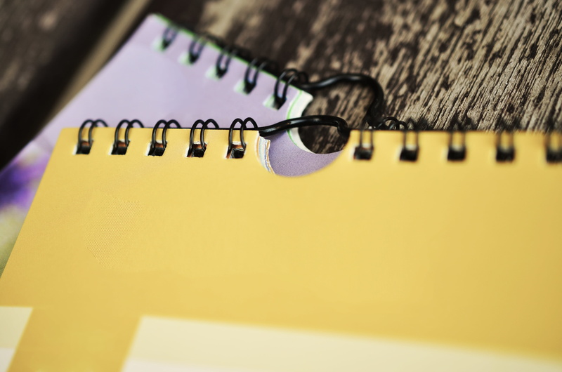 still life, 4K, no people, paper, yellow, computer, two, cleaning, planning, year, new year, variation, extreme close-up, connection, business, studio shot