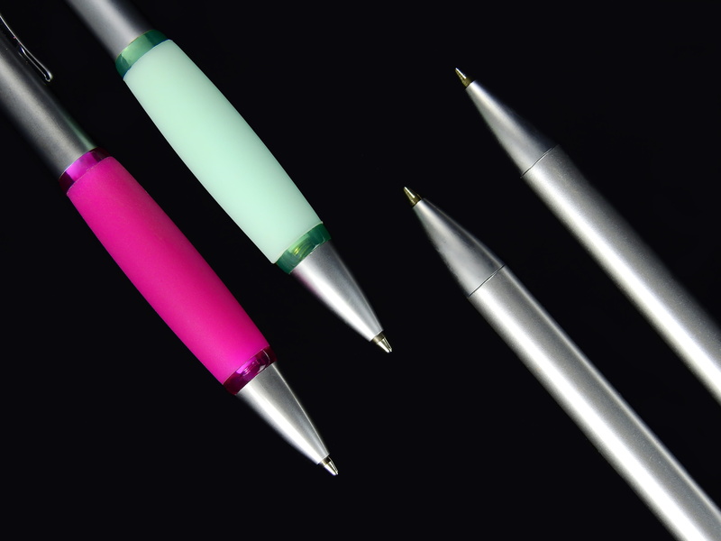 4K, indoors, stationery, high angle view, fashion, office accessories, man made, table, black color, art and craft, still life, ballpoint pen, Schreiber