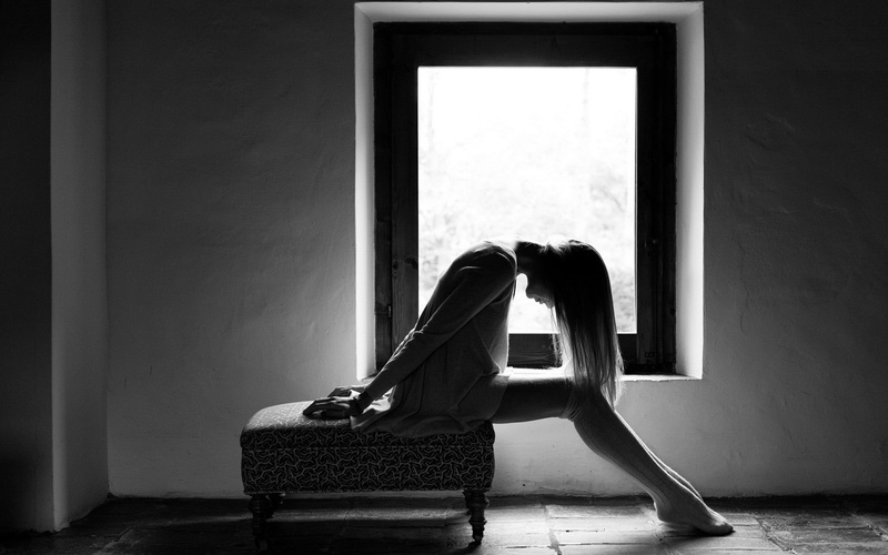 side view, seat, 1080P, sitting, window, indoors, depression - sadness, wall - building feature, day, contemplation, one person, legs, full length, model
