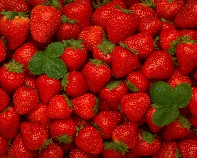 freshness, directly above, ripe, backgrounds, fruit, organic, no People, strawberry, food And Drink, still life, green Color, vegetarian Food, wellbeing