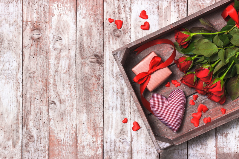 red roses, gift, romantic, love, hearts, 4K, valentine`s day, heart, roses, red