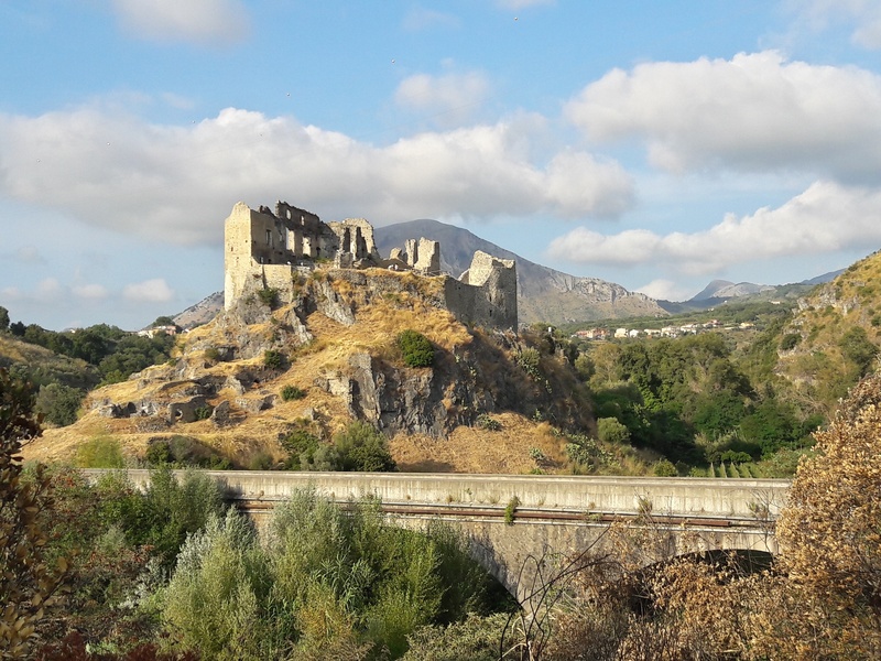 travel, ruined, environment, plant, ancient civilization, ancient, beauty in nature, mountain, cloud - sky, ruins, historic, history, outdoors, fort, architecture