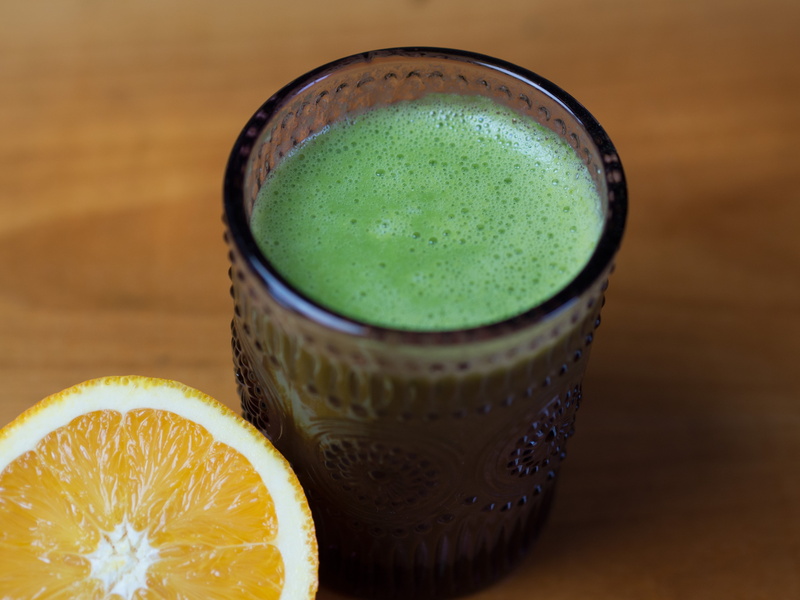 green color, mixed drink, 4K, drink, drinking glass, green smoothie, citrus Fruit, ready-to-eat, tea, vitamins, cup, selective focus, close-up, sliced