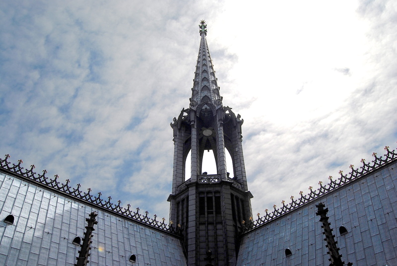 low angle view, building exterior, cloud - sky, history, cologne cathedral, sky, built structure, tourism, no people, statue, 4K, outdoors, building, entity