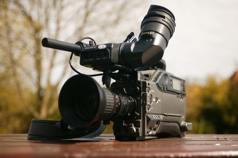 camera - photographic equipment, camcorder, broadcast camera, lens - eye, camera, 4K, television camera, video, photography themes, home video camera