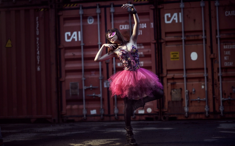 dancing, built structure, architecture, stage, performance, arts culture and entertainment, focus on foreground, lifestyles, front view, clothing, disguise