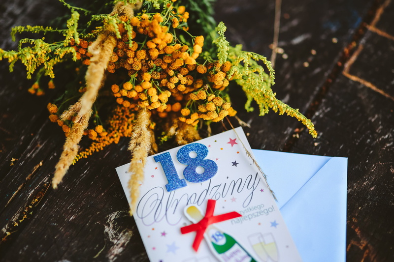 close-up, Yellow, day, flowering plant, tree, 5K, postcards, wooden floor, flower, selective focus, outdoors, communication, art and craft, western script