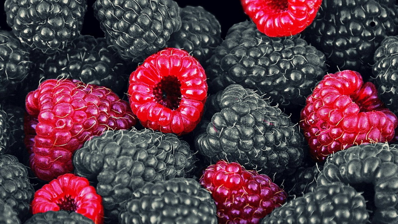 healthy eating, raspberry, backgrounds, eat, freshness, blackberry - fruit, wellbeing, 1080P, no people, choice, berry fruit, blueberry, fruit, blackberry
