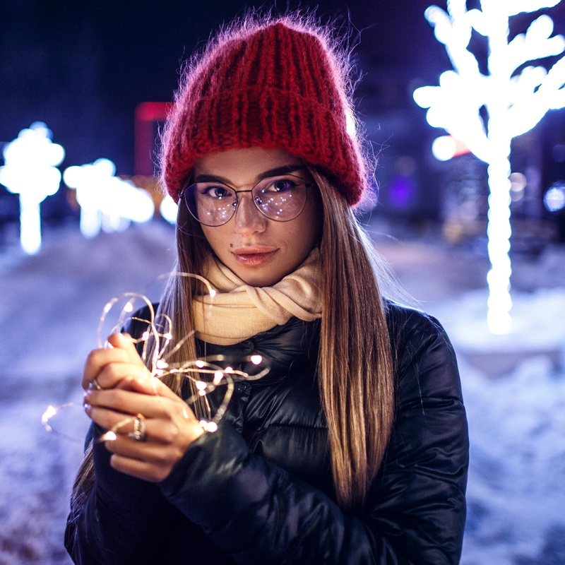 women with glasses, lights, 1080P, Sergey Sorokin, women, urban, winter, women outdoors