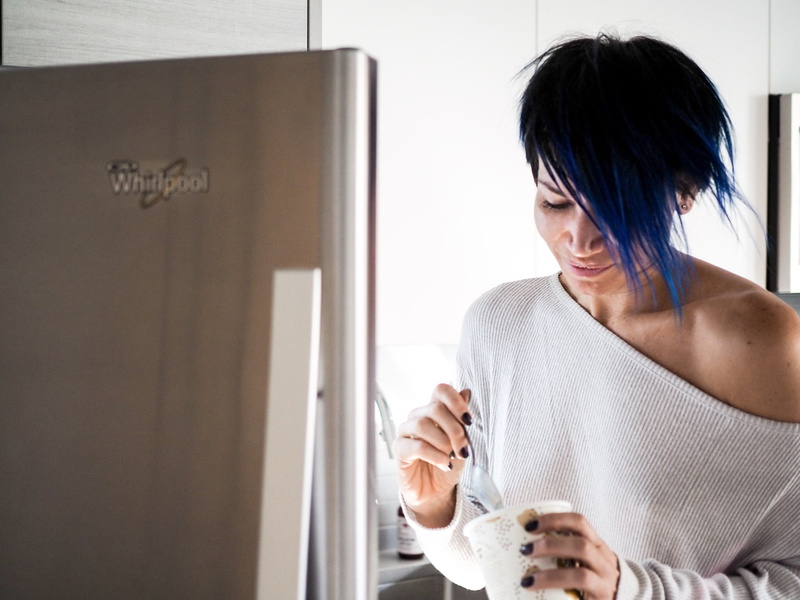 women, front view, fridge, adult, hair, wearing, short hair, hairstyle, food and drink, 1080P, eating, cup, cool hair, communication, cream, standing