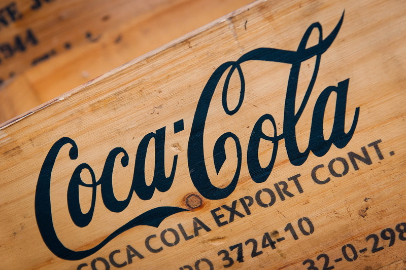1080P, tree, logo, drink, Coca-Cola