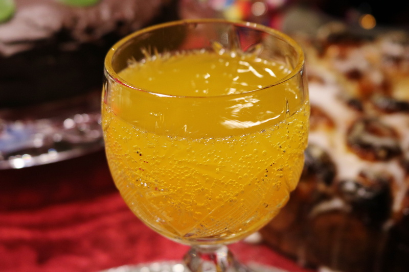 drinking glass, liquid, focus on foreground, cocktail, thirst, cold, close-up, nightlife, cold temperature, yellow, slice, food and drink, household equipment