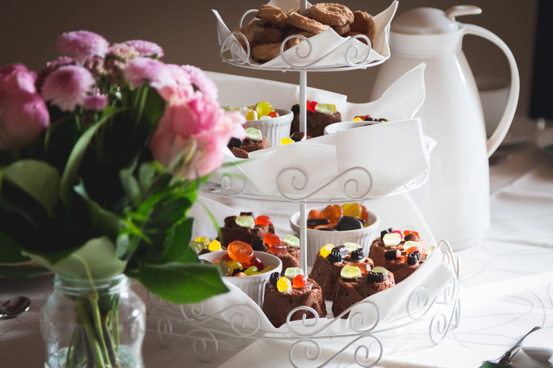 flowering plant, drink, baked, food, table, decoration, dinner, decor, dessert, arrangement, food Service Occupation, serving, plant, food And Drink Industry