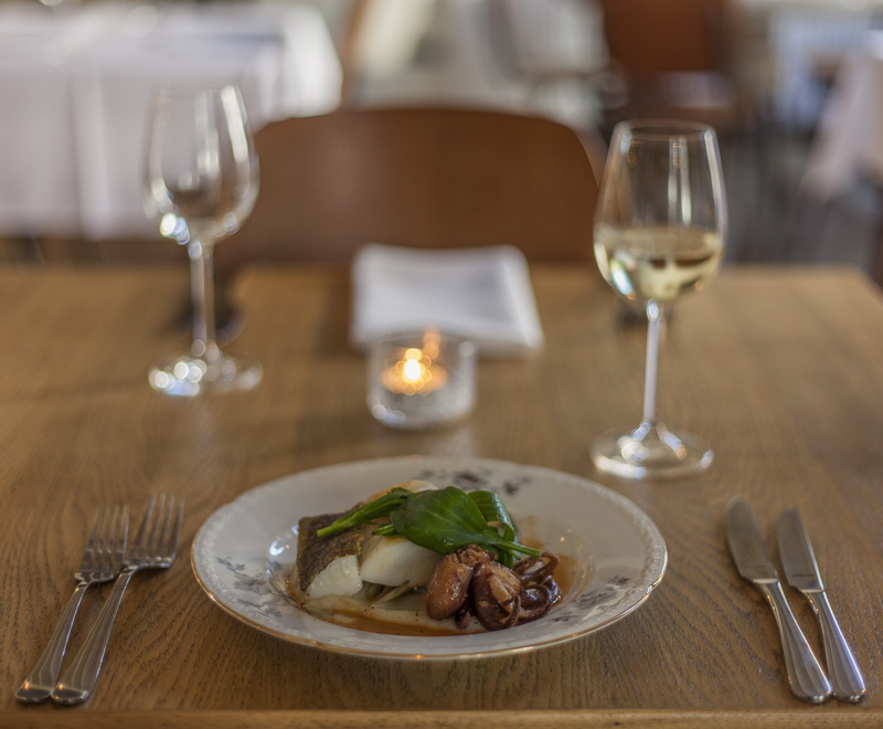 dish, meal, setting, table knife, indoors, chef, people, kitchen, red wine, tablecloth, occupation, dining, table, plate, menu, event, food and drink, fork