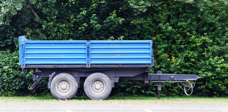 no people, vehicle trailer, land, transport, nature, mode of transportation, faceplate, tractors, trailers, land vehicle, tractor, stationary, turned off