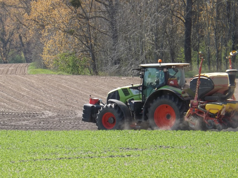 green color, mode of transportation, landtechnik, farm, agricultural equipment, plant, land, 1080P, tractor, agricultural machinery, landscape, farmer