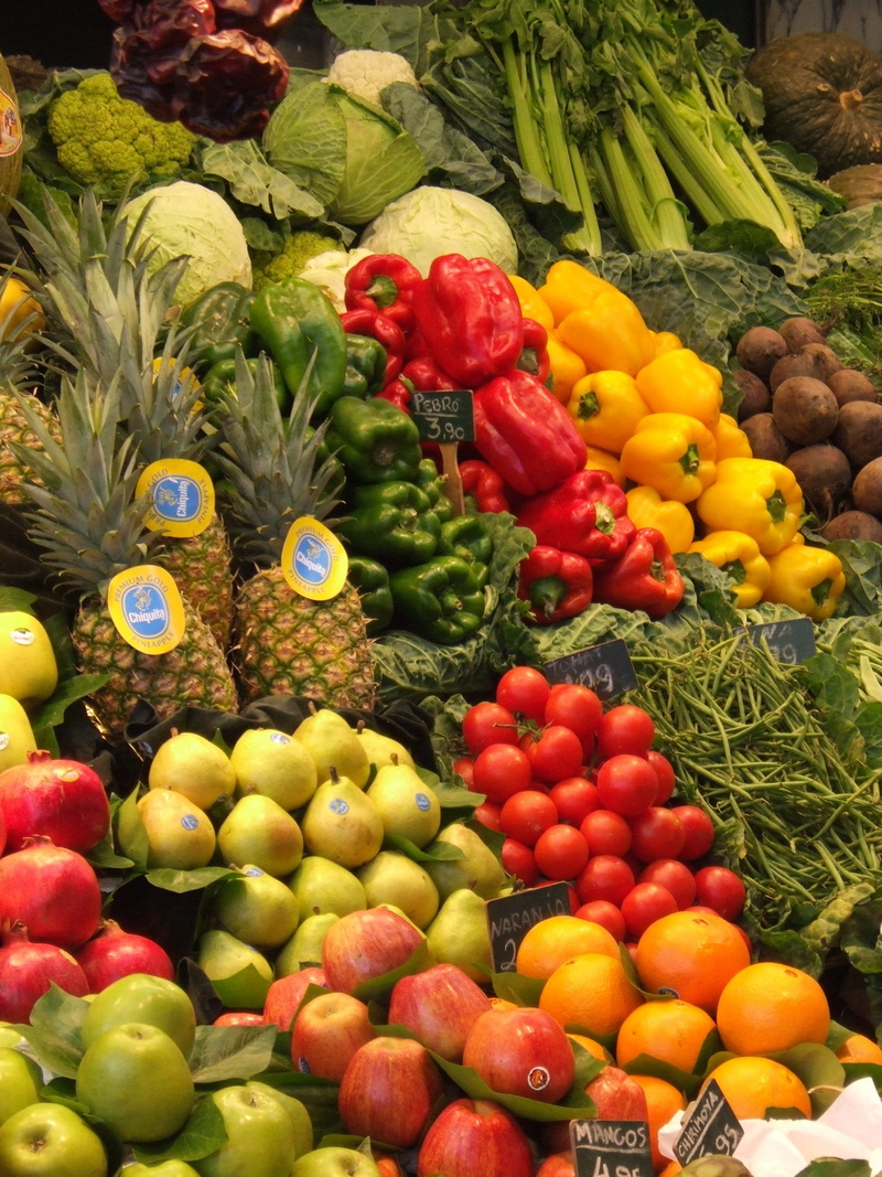 food and drink, no people, market stall, boqueria, vegetable, healthy eating, 2K, retail display, pepper, multi colored, arrangement, barcelona, day, vegetables