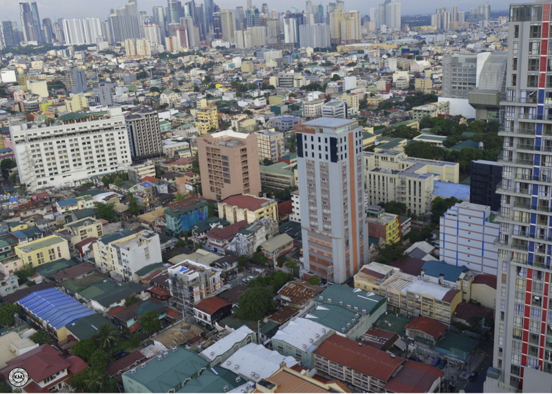 outdoors, apartment, building, day, crowded, built structure, residential district, architecture, aerial view, tower, building exterior, tall - high, modern