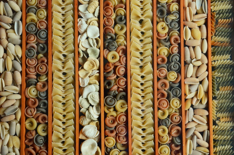 nutrition, side by side, noodles, symmetrically, neat, raw, for sale, choice, kitchen, art and craft, indoors, eat, sorted, order, stack, arrangement, 4K