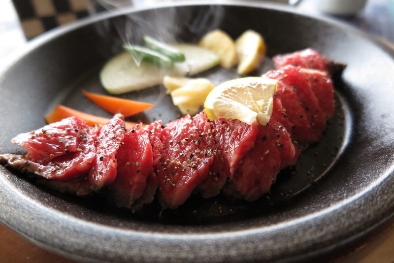 freshness, fruit, lemon, meat, kitchen utensil, garnish, preparation, food, ready-to-eat, 4K, dinner, steak, household equipment, frying pan, no people