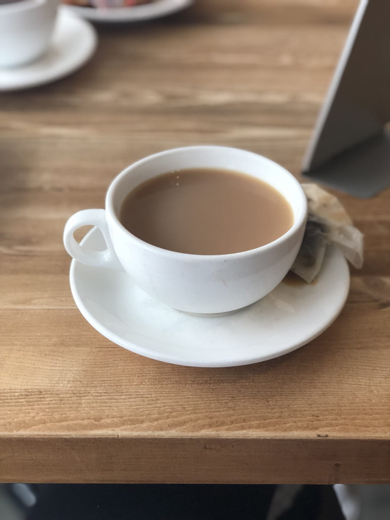 indoors, wood - material, still life, tea - hot drink, table, hot drink, coffee - drink, 1080P, crockery, non-alcoholic beverage, freshness, saucer, no people