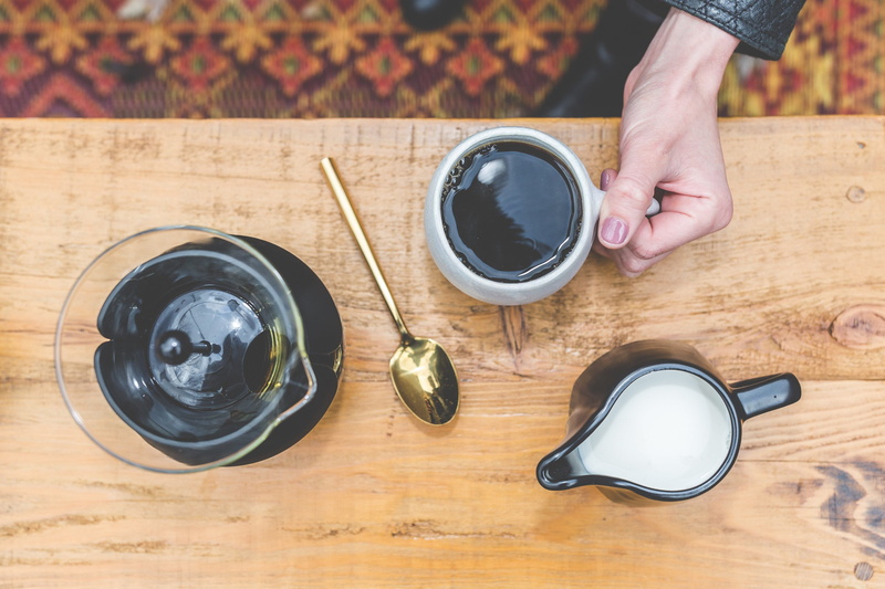 food and drink, drink, unrecognizable person, freshness, cup, human body part, real people, brewed, shop, cafe, cold, wooden, 4K, black, coffeehouse, one person