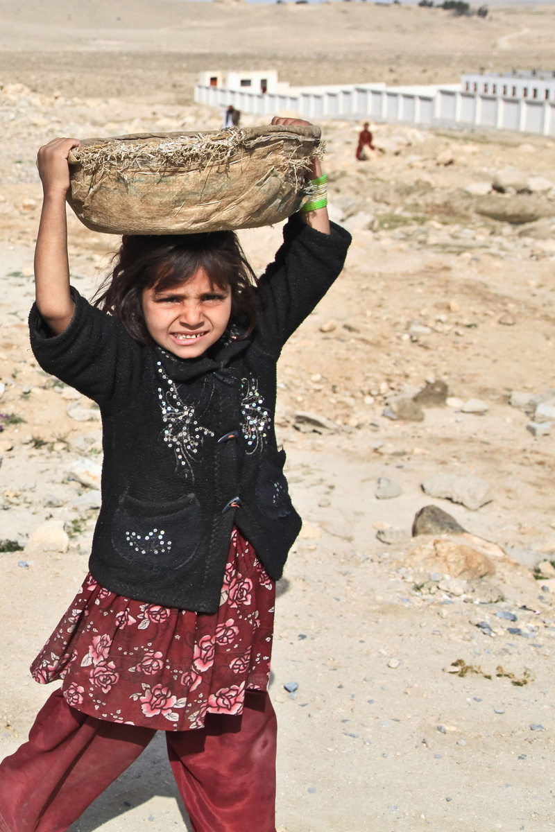 front view, smiling, women, afghani person, day, one person, lifestyles, three quarter length, innocence, Alone, leisure activity, emotion, arms raised