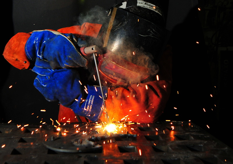 working, torch, skill, glowing, helmet, industry, metal industry, steel, metal, real people, wearing, Welding, Fire, factory, heat - temperature, sparks