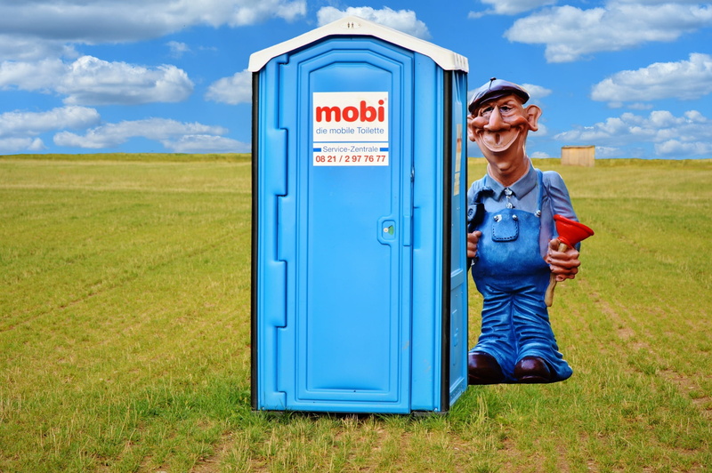 happiness, 1080P, men, work, mobile toilet, funny, dixi, blue, mobile toilet cabin, lonely, emotion, cloud - sky, glasses, klo cottage, grass, sunlight