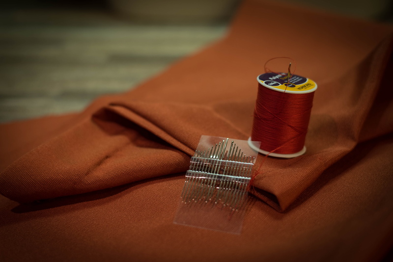 arts culture and entertainment, spool, needlecraft, sewing, needle, thread, art and craft, still life, copy space, textile, studio shot, craft, sew, tailor