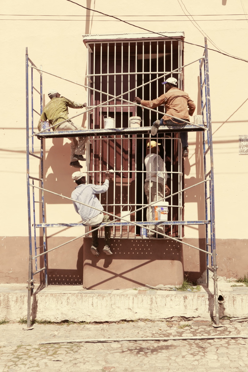 man, day, outdoors, workman, architecture, building exterior, 4K, full length, occupation, construction site, real people, paint, window, gate, one person