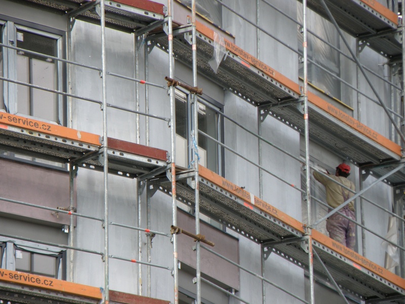 occupation, metal, day, modern, industry, building exterior, built structure, window, the new building, the workman, scaffolding, factory, reflection, architecture