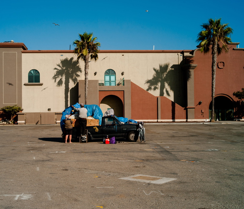 ventura, palm, 2K, transportation, brown, help, truck, couple, real people, architecture, outdoors, united states, city, birds, people, blue, built structure