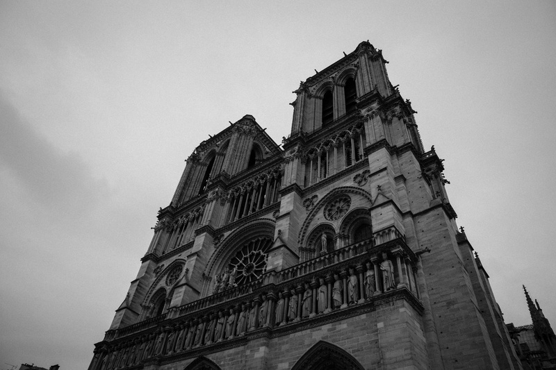 sky, gothic style, white, paris, notre dame de paris, tower, architecture, hunchback, black and white, low angle view, place of worship, spire, history