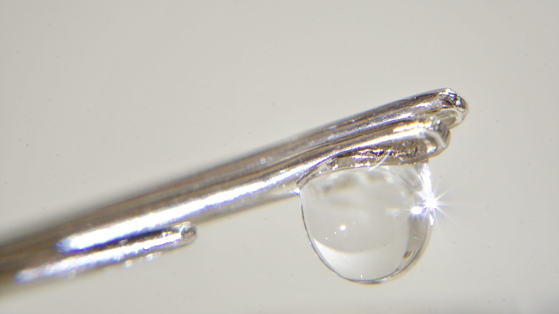 healthcare and medicine, no people, selective focus, white background, transparent, 5K, water, high angle view, copy space, nature, metalic, needle eye