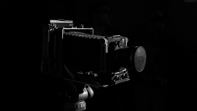 technology, no people, dark, musical instrument, studio shot, camera - photographic equipment, indoors, wood - material, copy space, single object, musical equipment