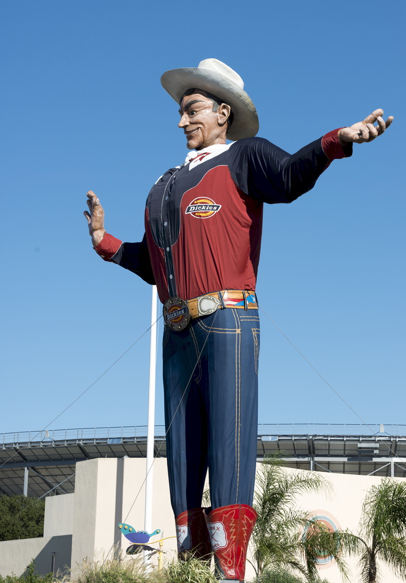 Big Tex, dickies, figure, architecture, usa, dallas, marketing, smiling, welcome, limb, three quarter length, adult, symbol, blue, Giant, human arm, fair park