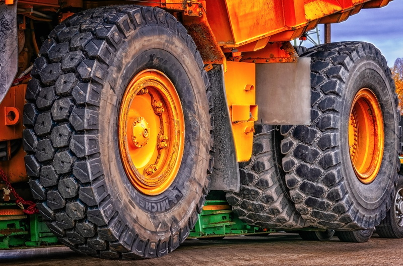 mode of transportation, technology, profile, construction, no people, construction machinery, dumper, land vehicle, low-bed trailer, machinery, large, dump truck