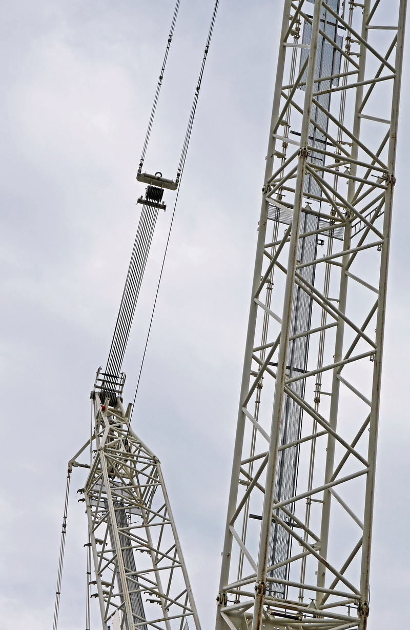 metal, load lifter, wind turbine, crane boom, outdoors, lattice, 4K, construction equipment, crane - construction machinery, no people, return, architecture