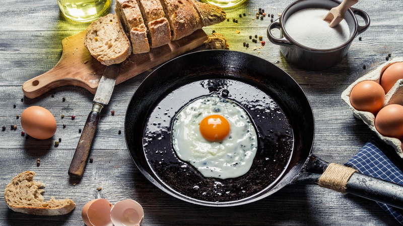 preparing food, 4K, kitchen appliance, fried egg, breakfast, black, high angle view, ingredient, pan, directly above, meal, household equipment, indoors
