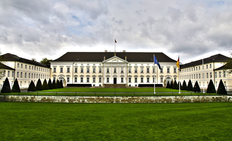 nature, castle, building, famous Place, places of interest, grass, government, outdoors, travel destinations, germany, architecture, building Exterior