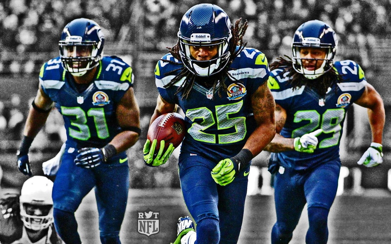 clothing, american football player, headwear, outdoors, people, american football - ball, sport, competition, Earl Thomas, group of people, three quarter length