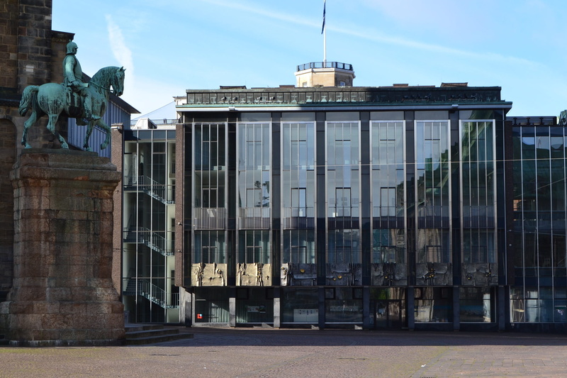 old, building, travel destinations, outdoors, street, iron rich chancellor, no people, prison, glass - material, Bremen, house of citizenship, built structure