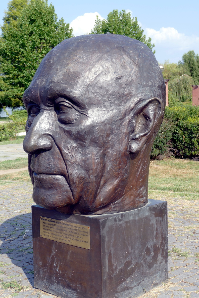 carving, monument, focus on foreground, chancellor, adenauer, mammal, creativity, germany, no people, human representation, park - man made space, politician