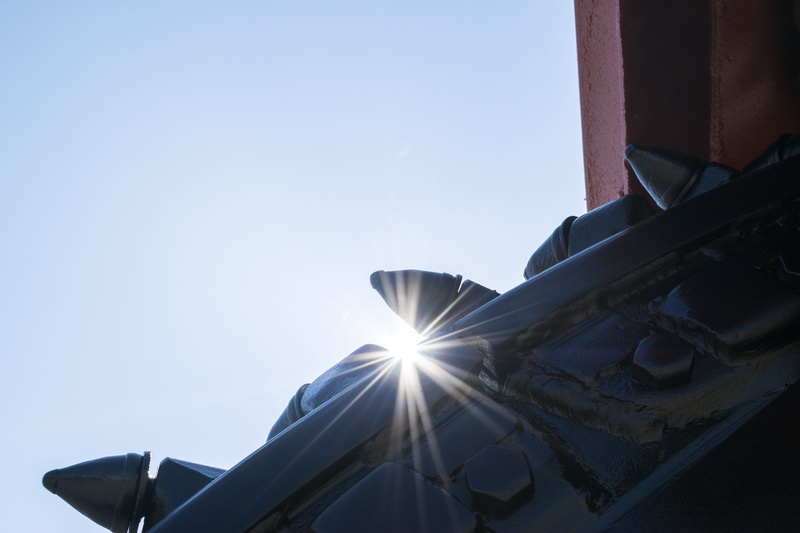 streaming, window, machines, outdoors, built structure, trencher, no people, sunlight, nature, aircraft, work, metal, day, light, 5K, ielix, blue, azure sky