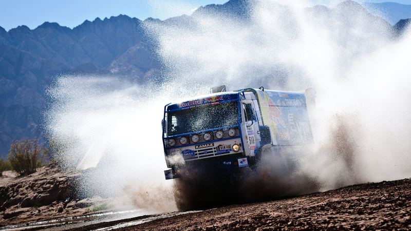 motor vehicle, splashing, transportation, sky, dust, motion, truck, 1080P, jeep, land vehicle, power in nature, machine, steam locomotive, spraying, water