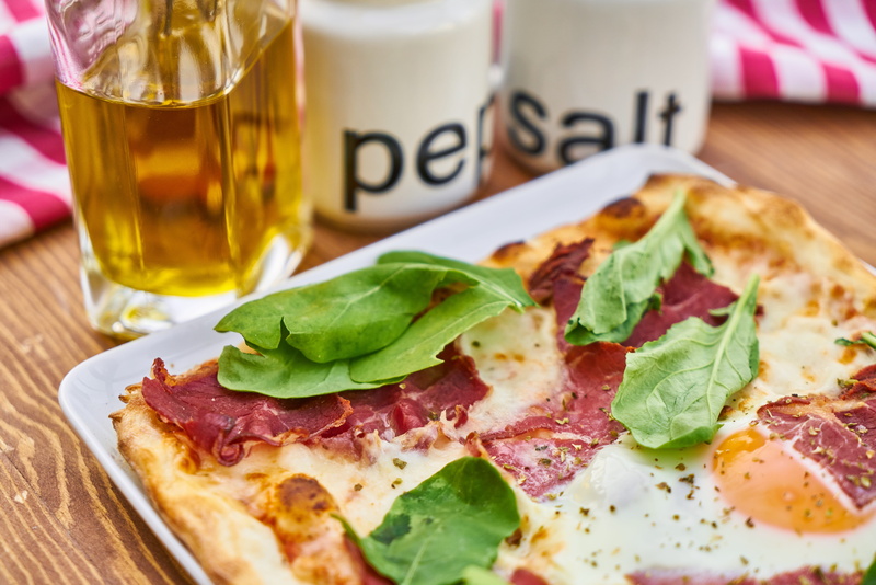 dinner, background, greens, horizontal, photography, alcohol, organic, perspective, beautiful, fast food, kitchen, food, 5K, freshness, salam, beer, pizza